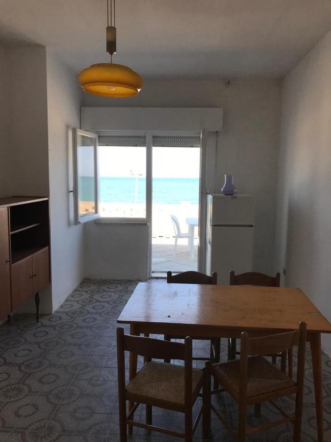Virgola Zero Holiday Beach Apartment Porto Potenza Picena Luaran gambar